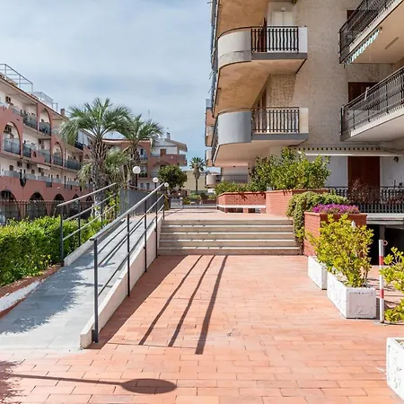 Naxos Charming Penthouse With Swimming Pool X6 Daire Giardini Naxos